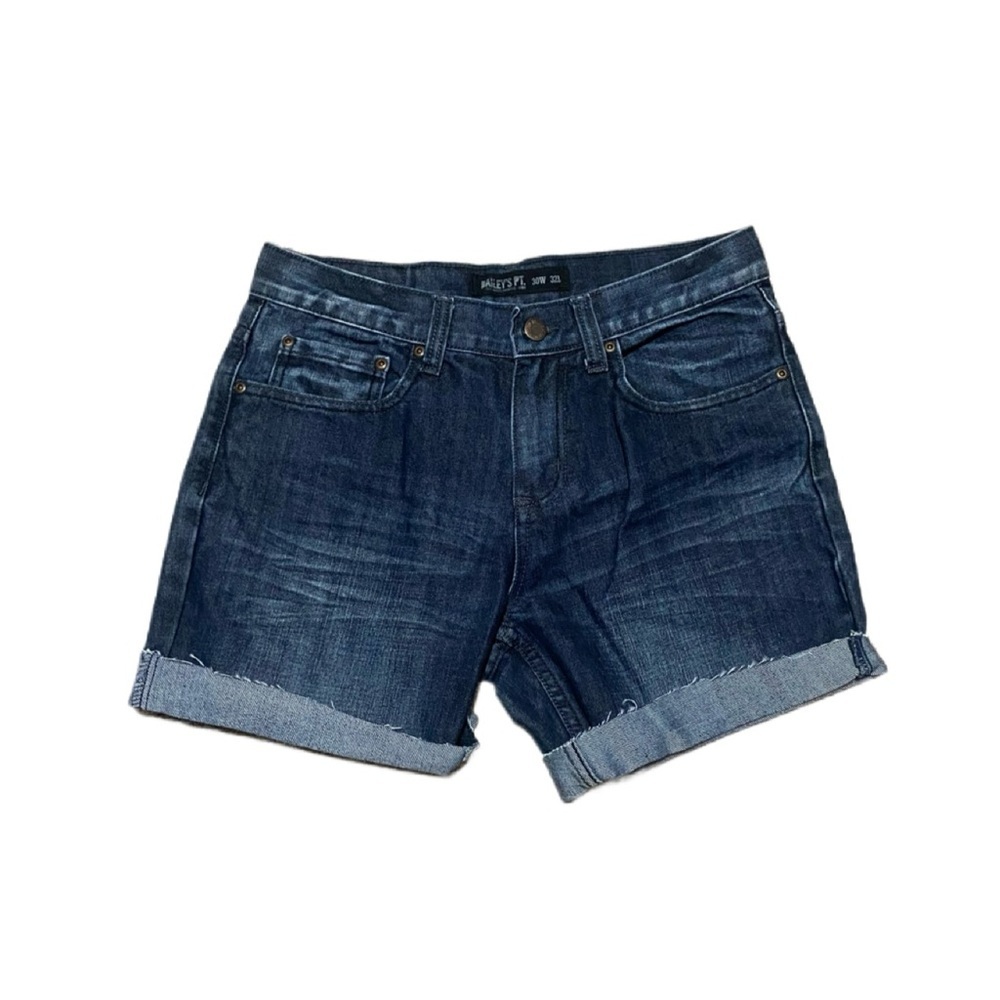 Bailey’s Point Women’s Cuffed Dark Denim Original Bootcut Jean Shorts Sz 30 X 32